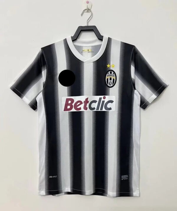 Juventus Home Retro Jersey 2011/12