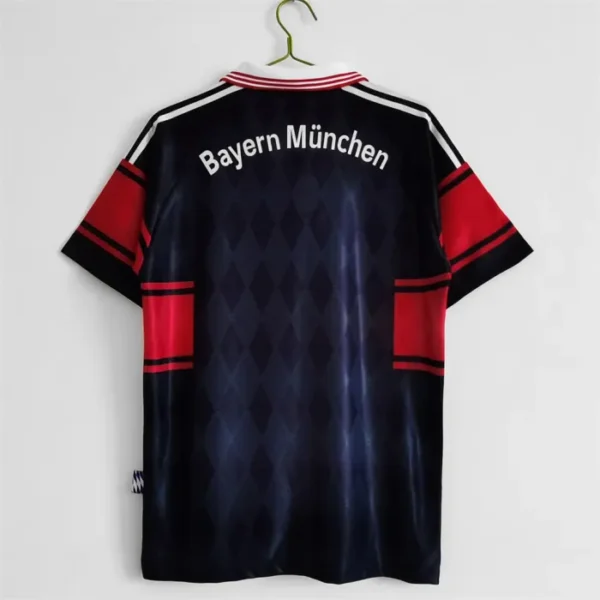 Bayern Munich Home Retro Jersey 1997/99 - Image 2