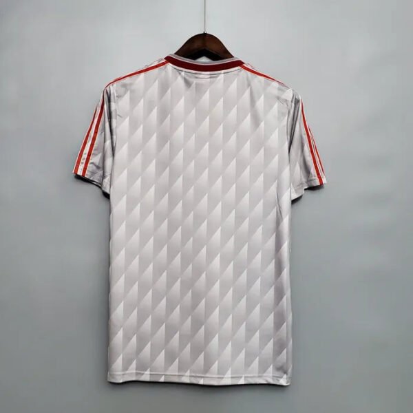 Liverpool Away Retro Jersey 89/91 - Image 2