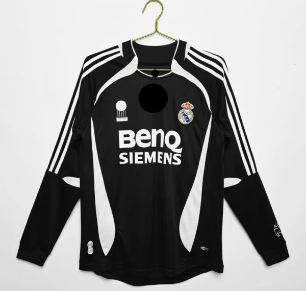 Real Madrid Third Long Sleeve Retro Jersey 2006/07