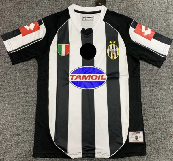 Juventus Home Retro Jersey 2002/03