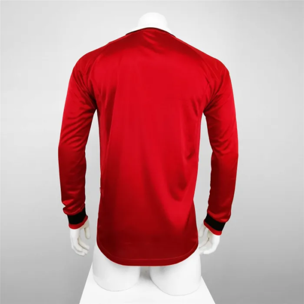 Manchester United Home Long Sleeve Retro Jersey 98/99 - Image 2