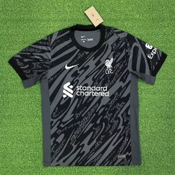 Liverpool Black Goalkeeper Man Jersey 24/25